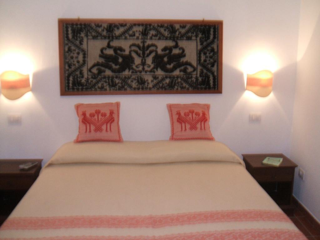 Su Cantaru Guesthouse Villanova Monteleone ภายนอก รูปภาพ
